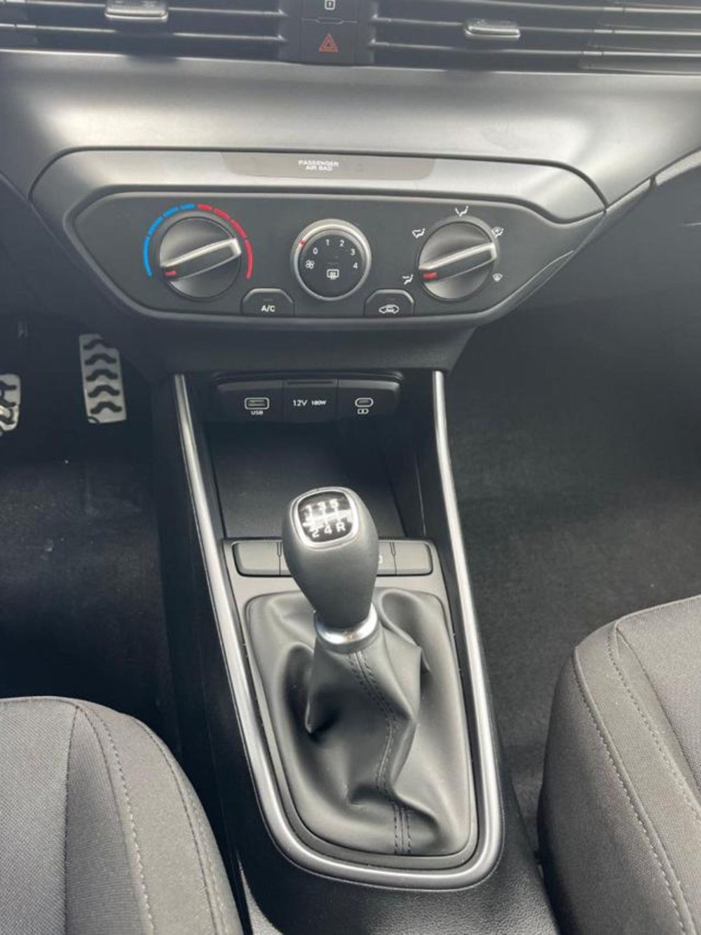 Hyundai Bayon nuova a Savona (10)