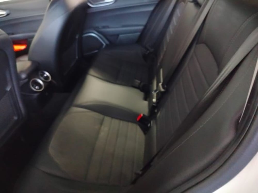 Alfa Romeo Giulia usata a Forlì-Cesena (16)