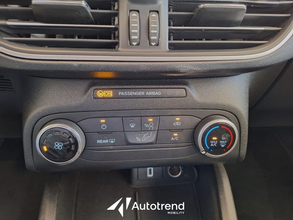 Ford Focus usata a Bari (12)