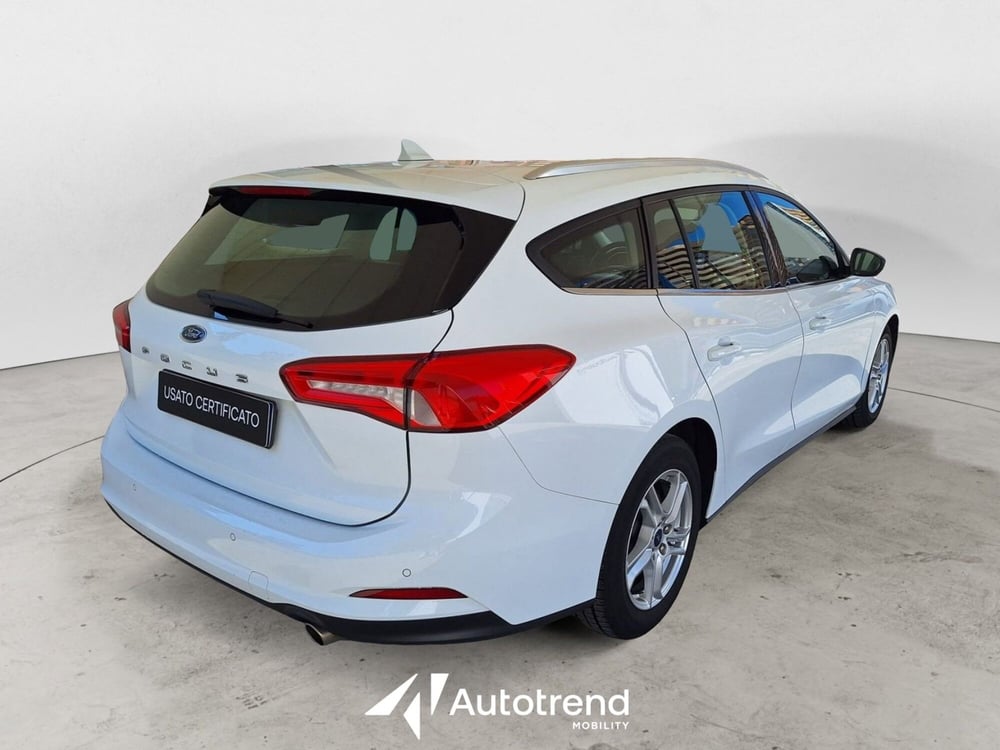 Ford Focus Station Wagon usata a Bari (4)