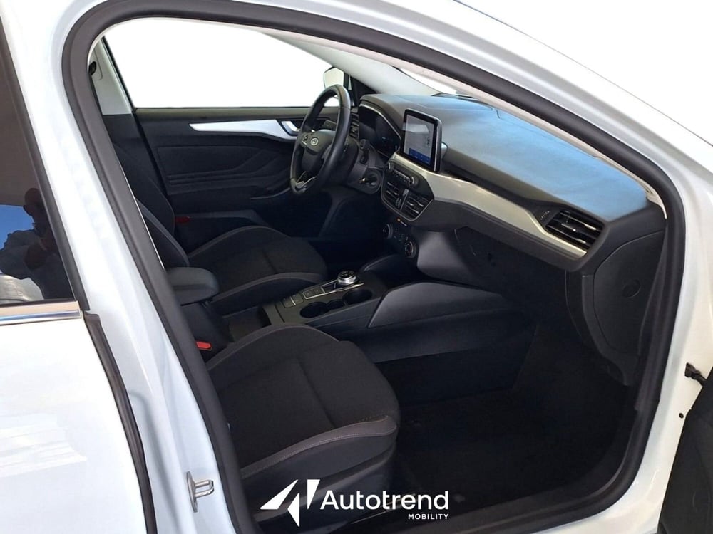 Ford Focus Station Wagon usata a Bari (7)
