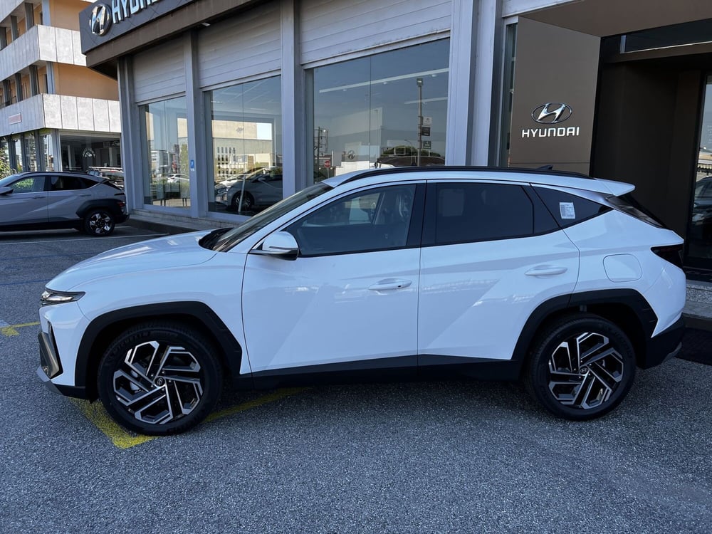 Hyundai Tucson nuova a Vercelli (2)
