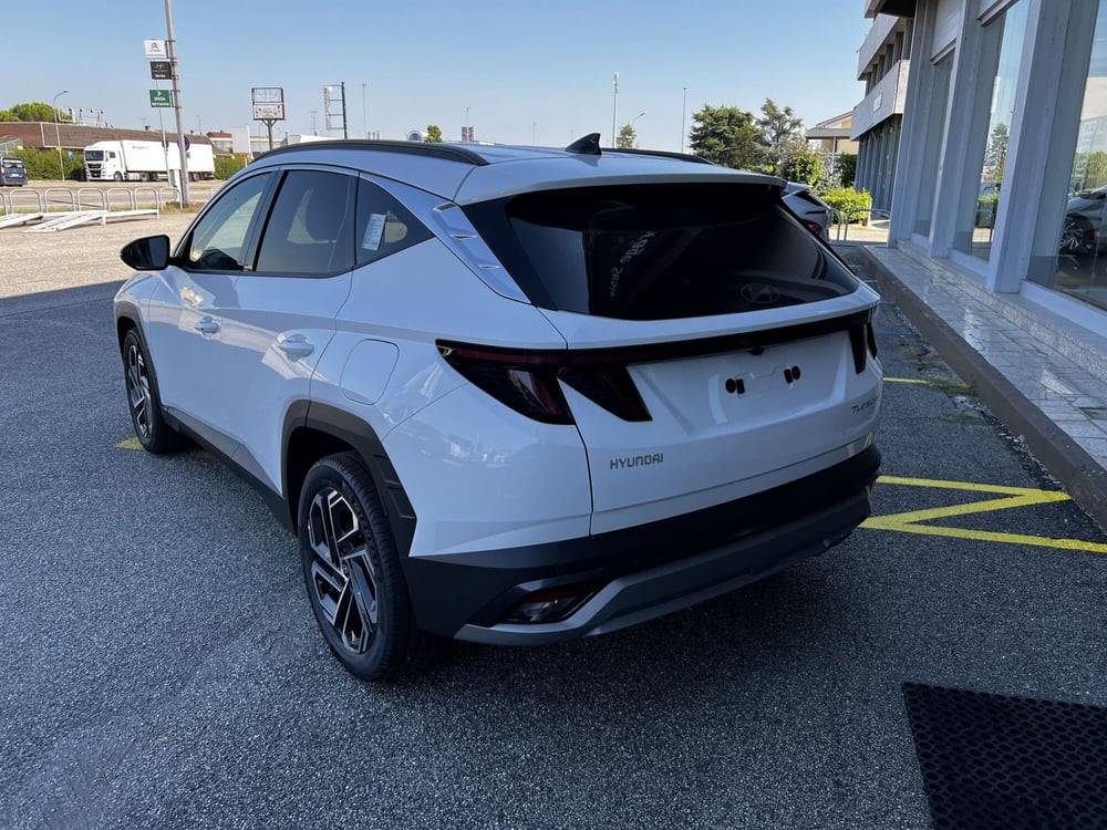 Hyundai Tucson nuova a Vercelli (4)