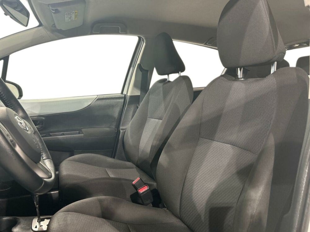 Toyota Yaris usata a Lecco (10)