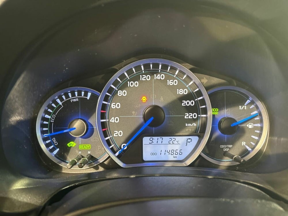 Toyota Yaris usata a Lecco (9)