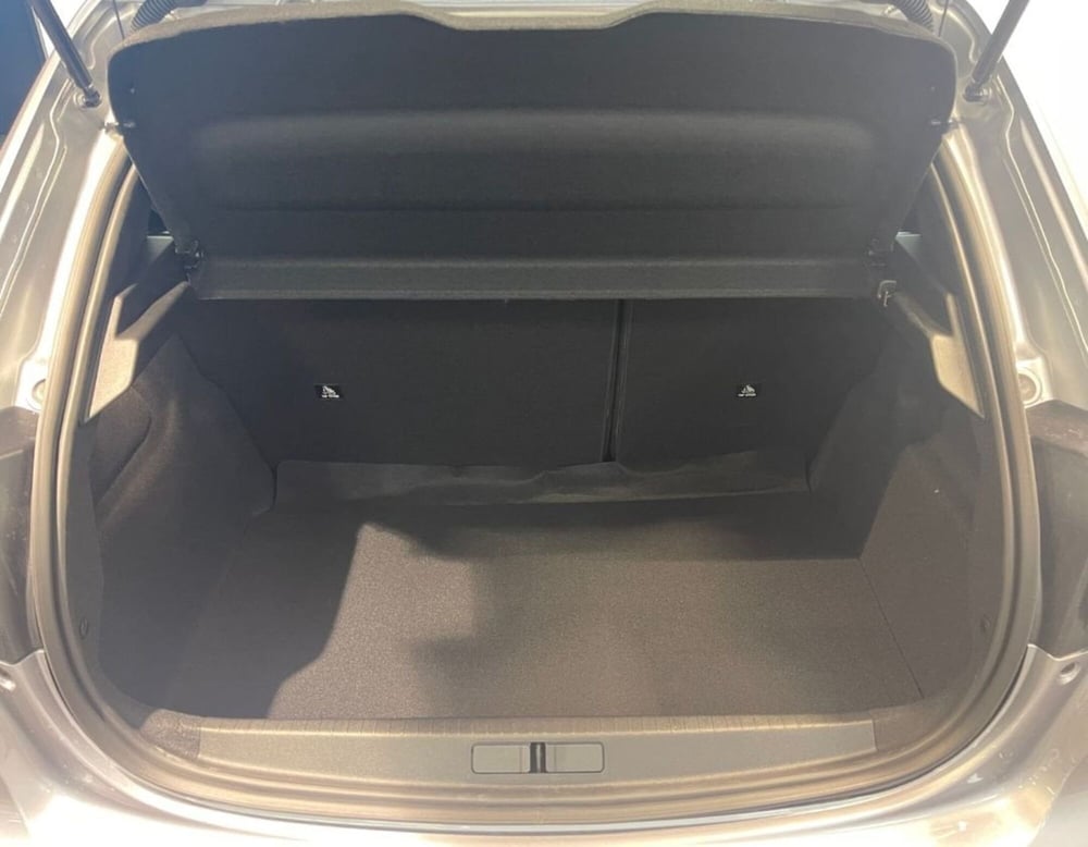 Peugeot 208 nuova a Ferrara (10)