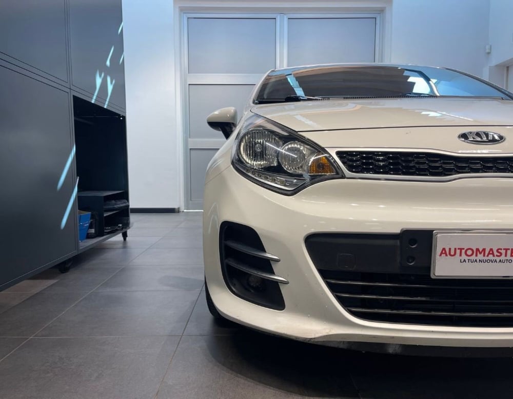 Kia Rio usata a Ferrara (15)