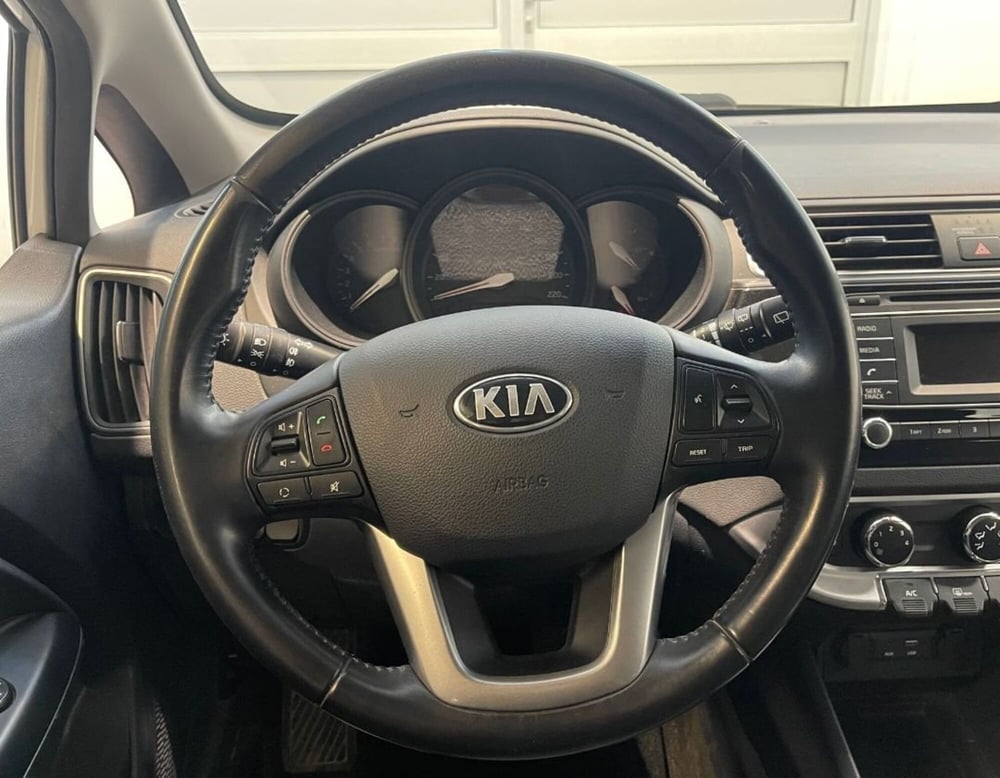 Kia Rio usata a Ferrara (8)
