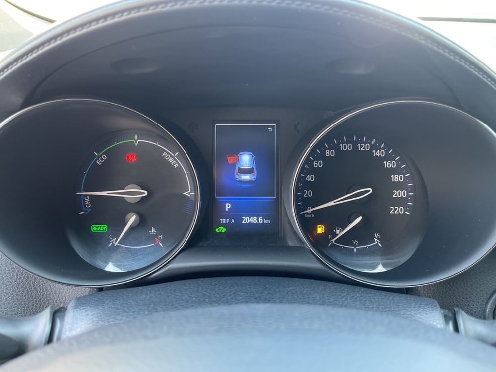 Toyota Toyota C-HR usata a Ragusa (12)