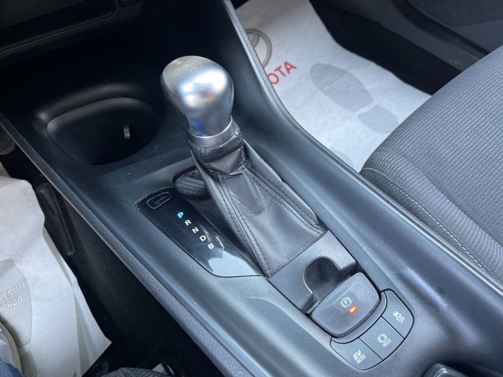 Toyota Toyota C-HR usata a Ragusa (16)