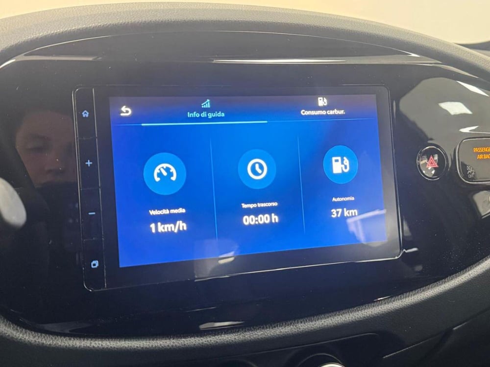 Toyota Aygo X usata a Como (15)
