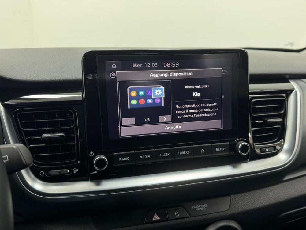 Kia Stonic usata a Como (12)
