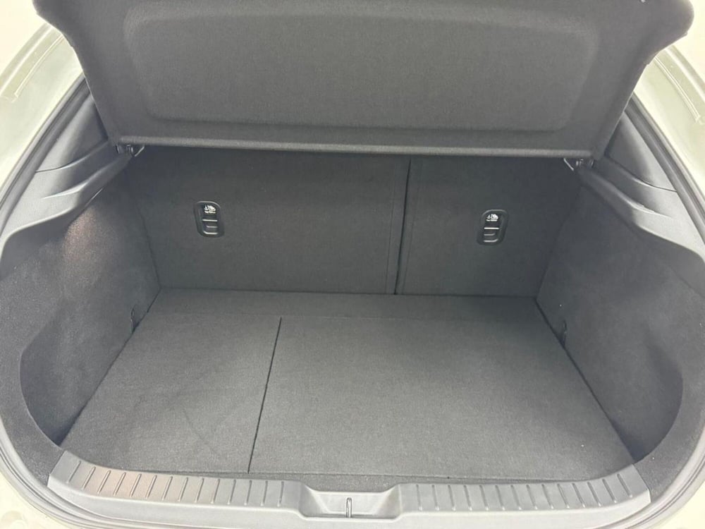 Mazda CX-30 nuova a Como (19)