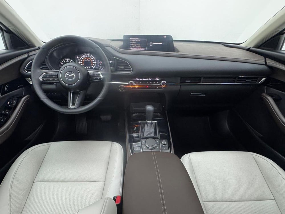 Mazda CX-30 nuova a Como (4)