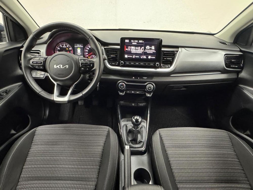 Kia Stonic usata  (4)