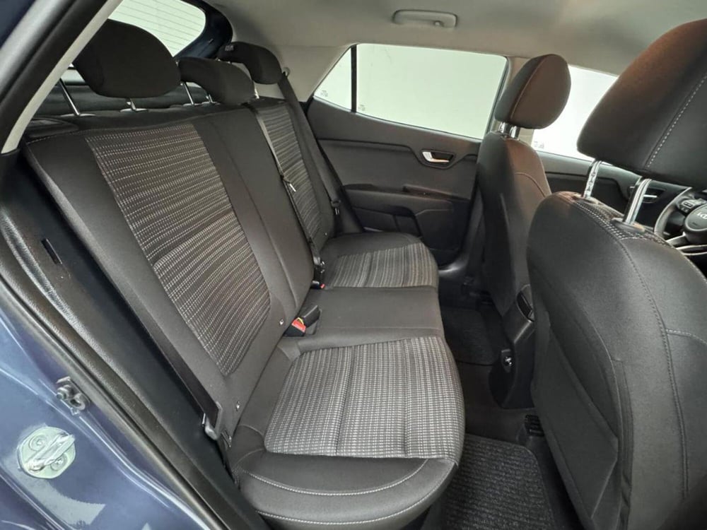 Kia Stonic usata  (5)