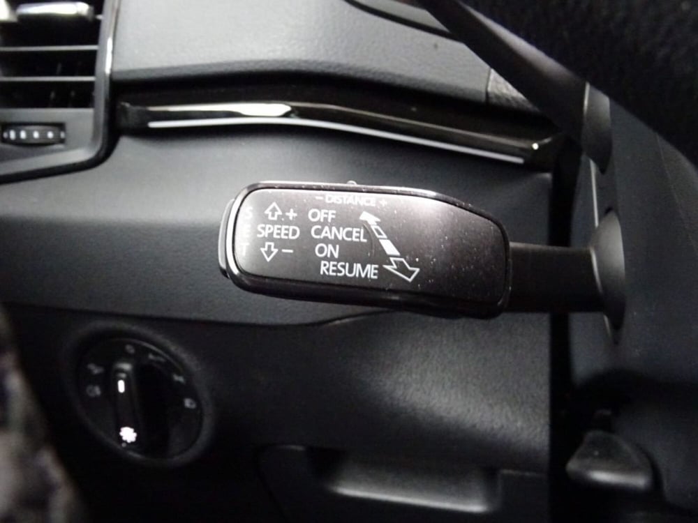 Skoda Karoq usata a Como (16)