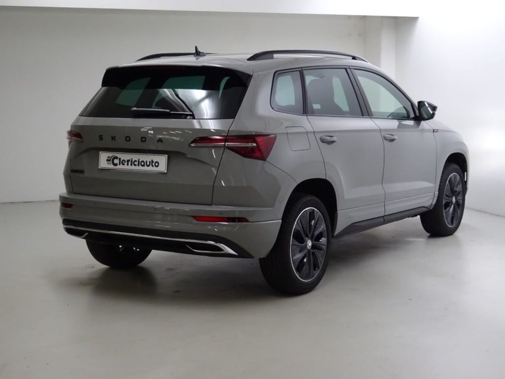 Skoda Karoq nuova a Como (2)