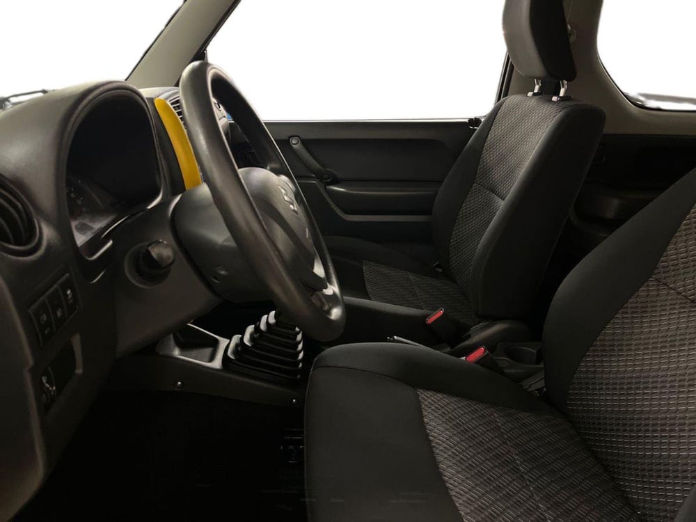 Suzuki Jimny usata a Milano (10)