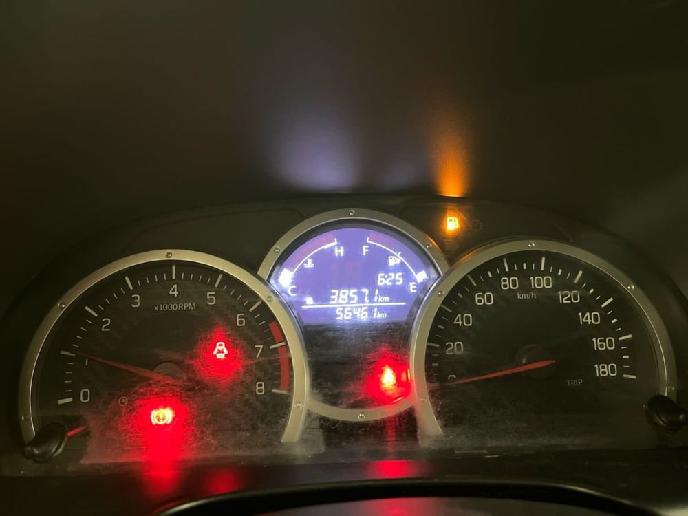 Suzuki Jimny usata a Milano (13)