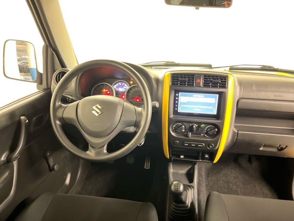 Suzuki Jimny usata a Milano (9)