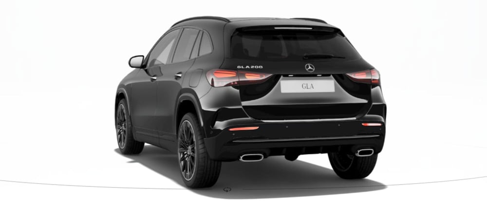 Mercedes-Benz GLA SUV nuova a Trento (2)