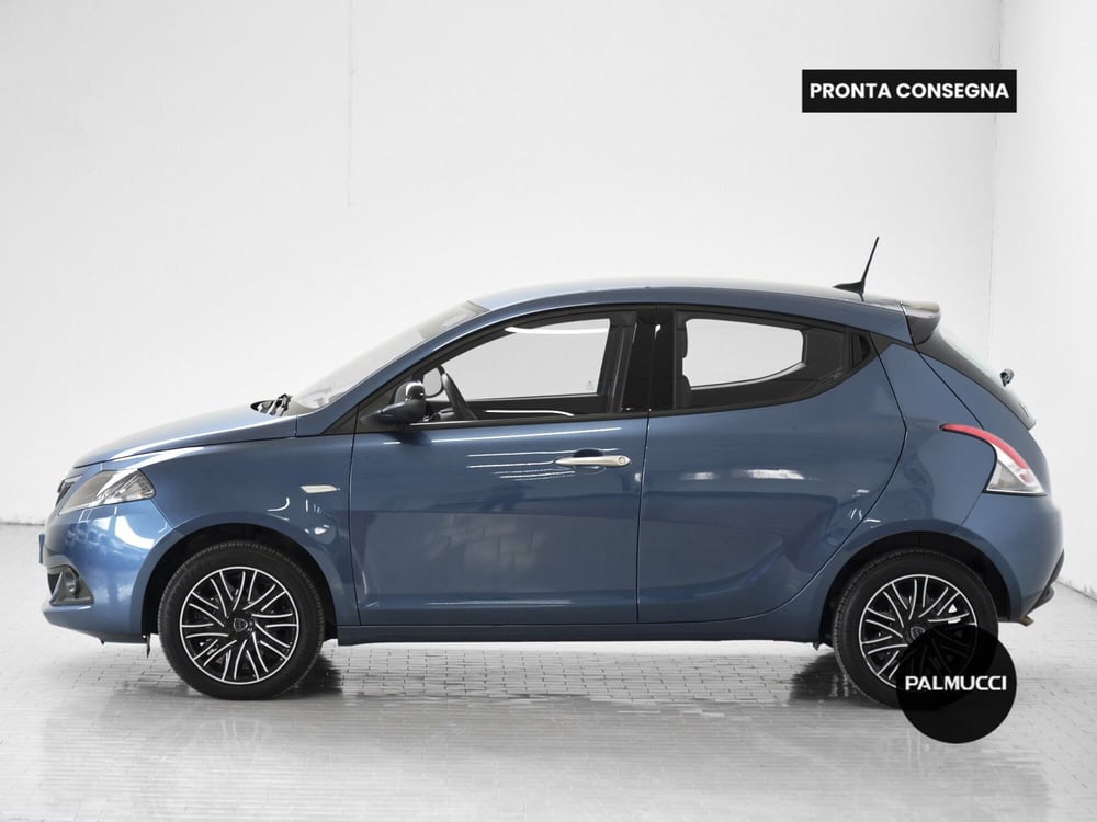 Lancia Ypsilon usata a Prato (3)