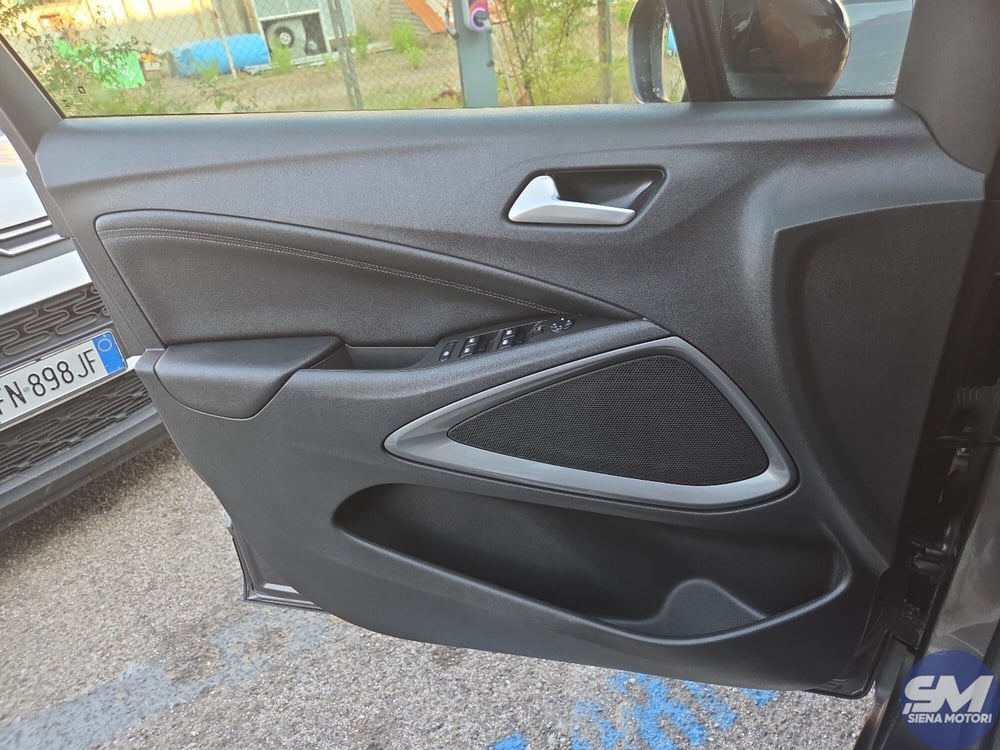 Opel Crossland usata a Siena (16)