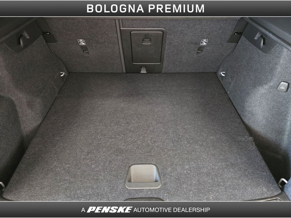 Volvo XC40 usata a Bologna (11)