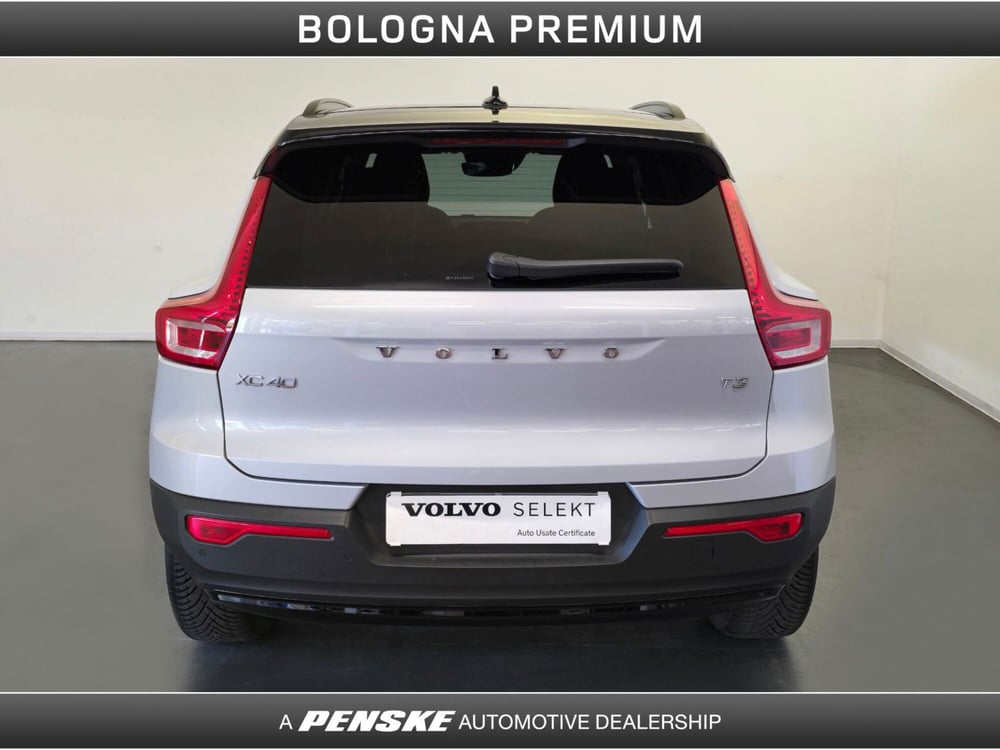 Volvo XC40 usata a Bologna (7)