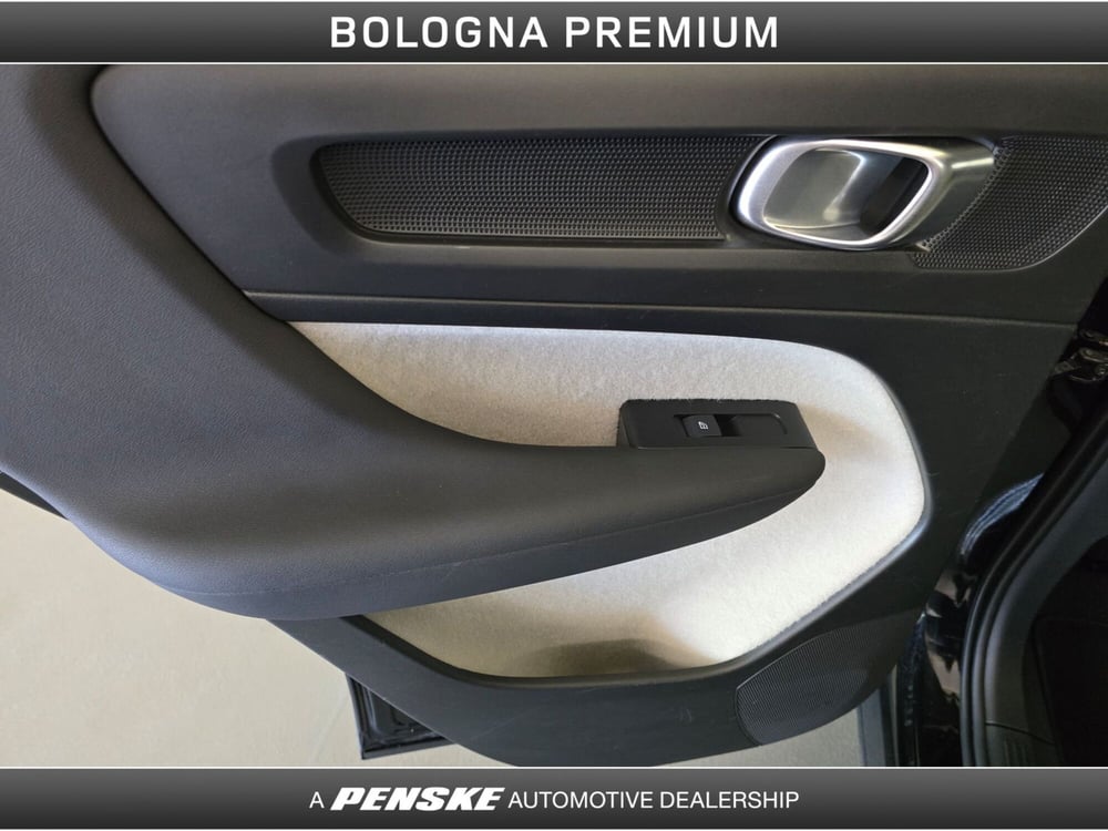 Volvo XC40 usata a Bologna (18)