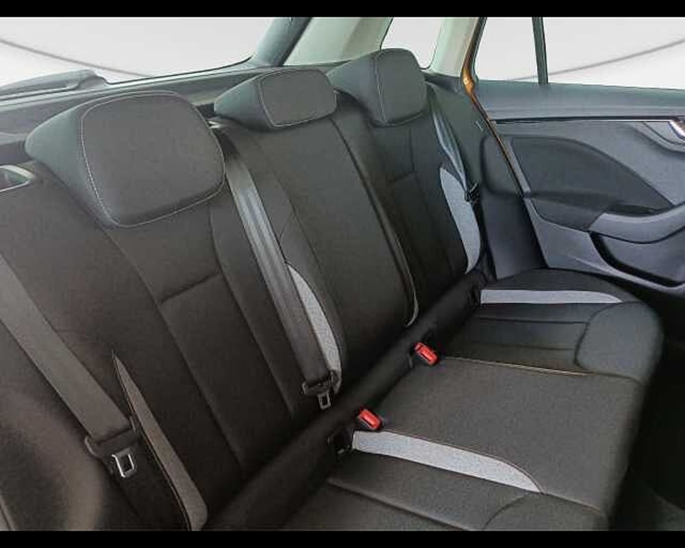 Skoda Kamiq nuova a Roma (9)