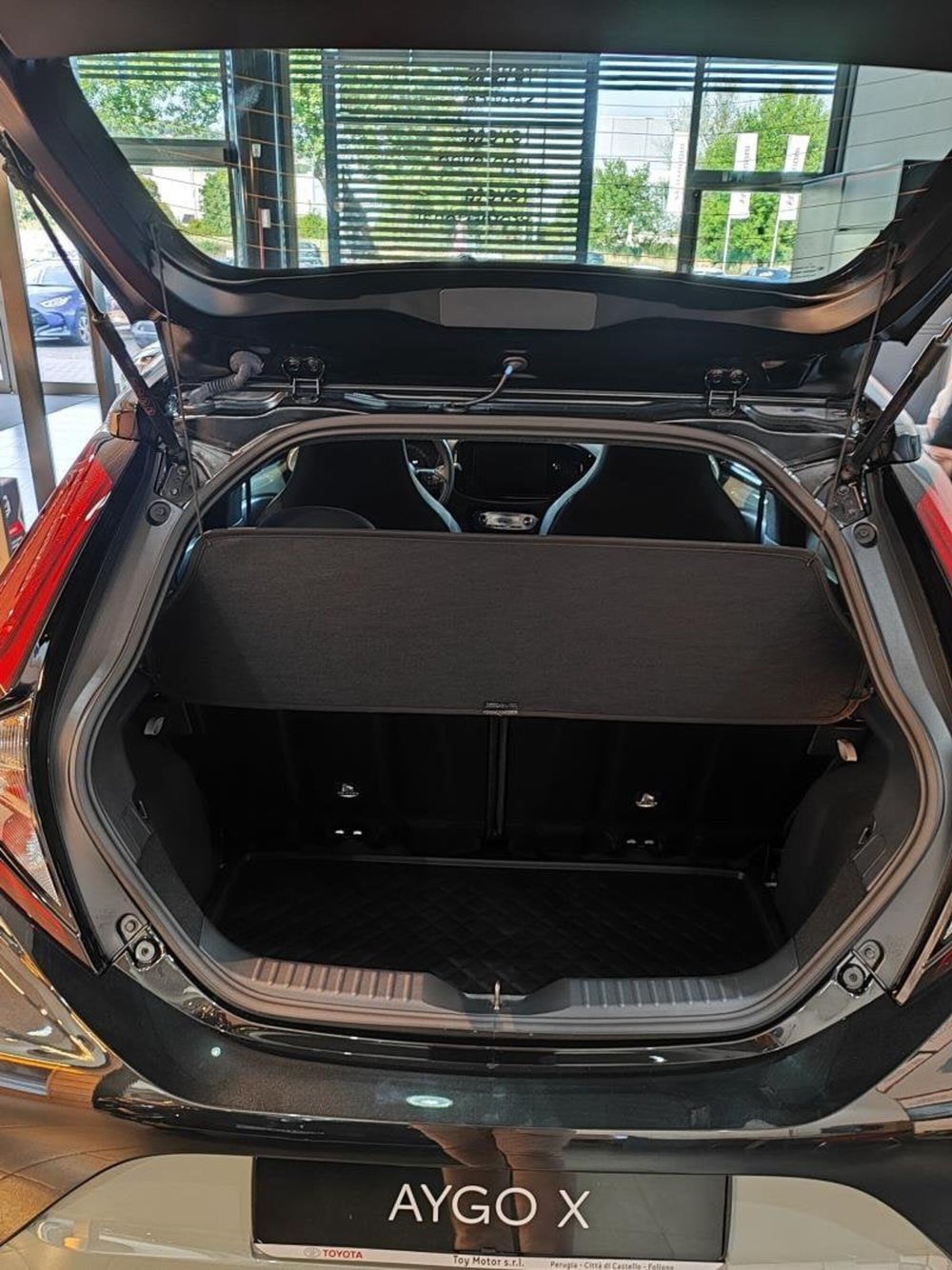 Toyota Aygo X nuova a Perugia (10)
