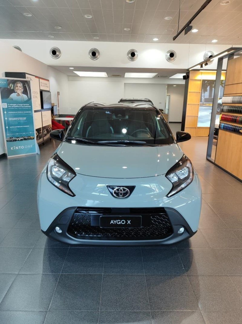 Toyota Aygo X nuova a Perugia (4)