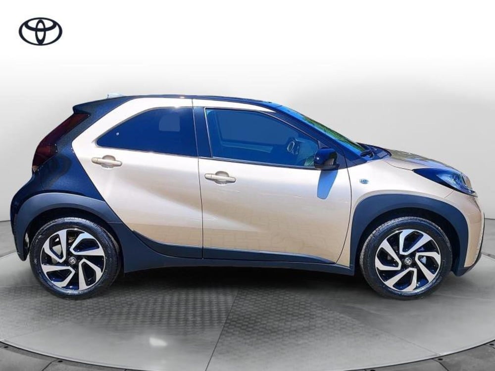 Toyota Aygo X nuova a Perugia (13)