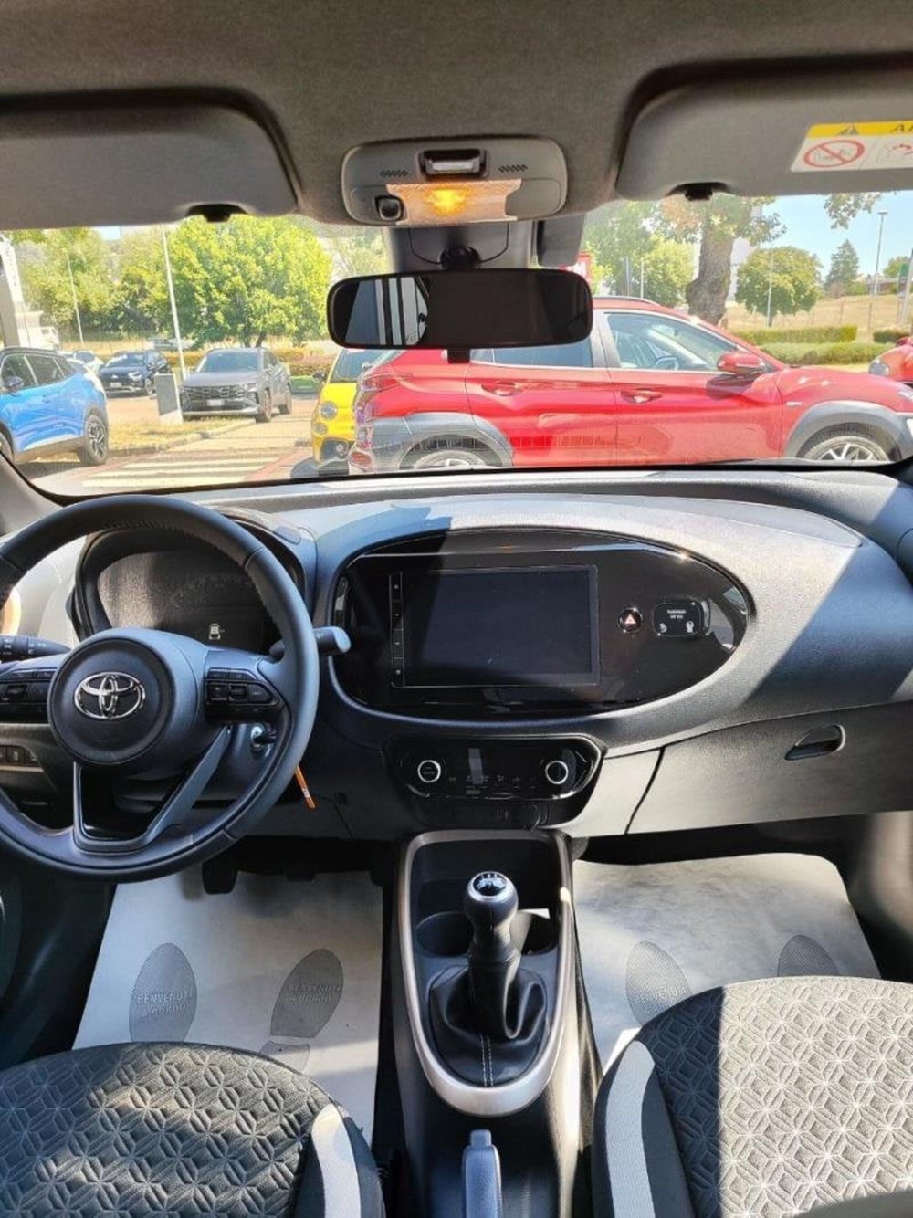 Toyota Aygo X nuova a Perugia (8)