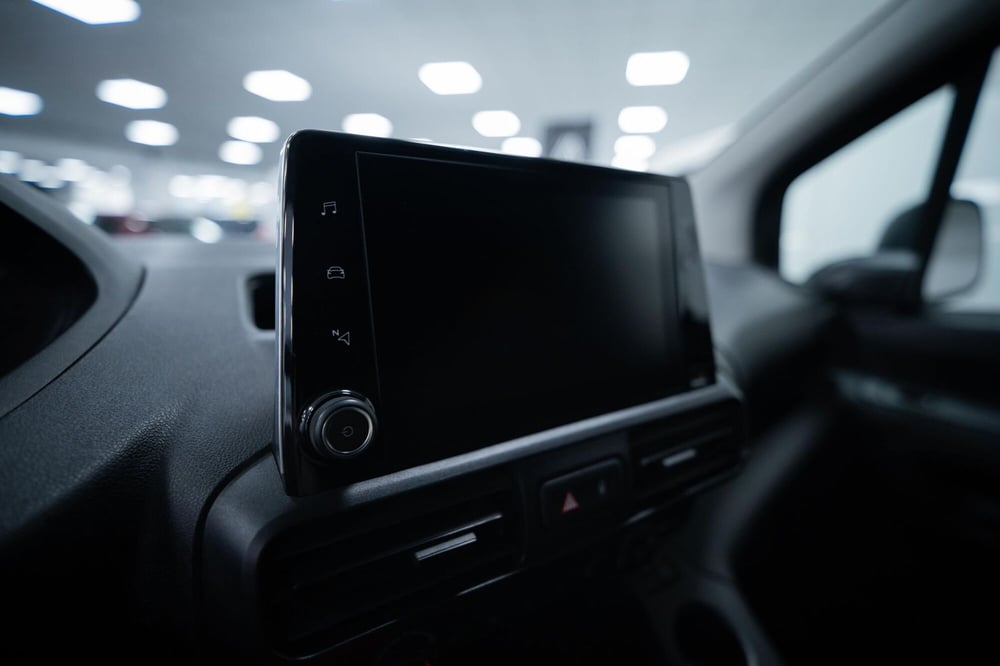 Peugeot Partner Furgone usata a Torino (9)