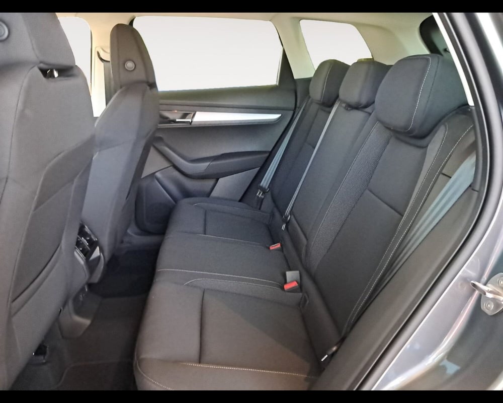 Skoda Karoq nuova a Ravenna (11)