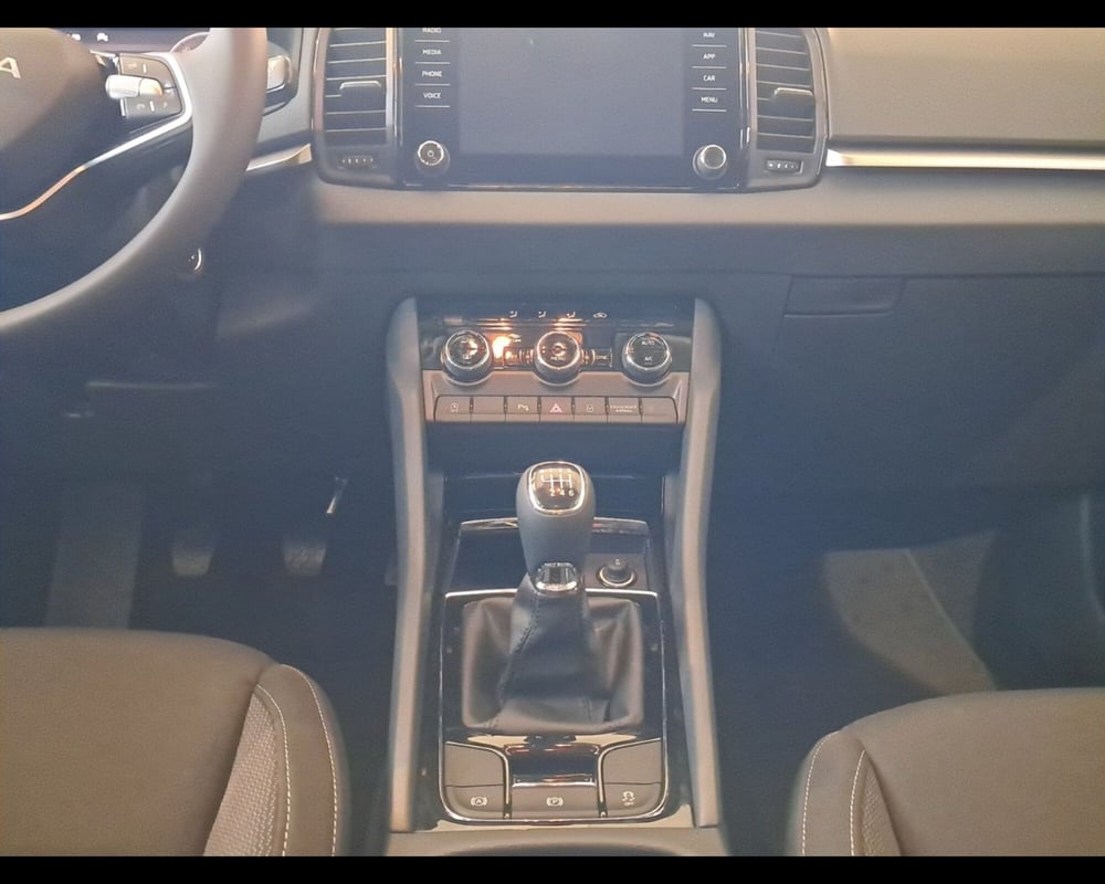 Skoda Karoq nuova a Ravenna (14)