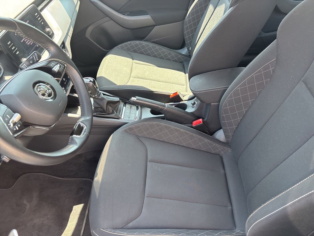 Skoda Kamiq usata a Modena (11)