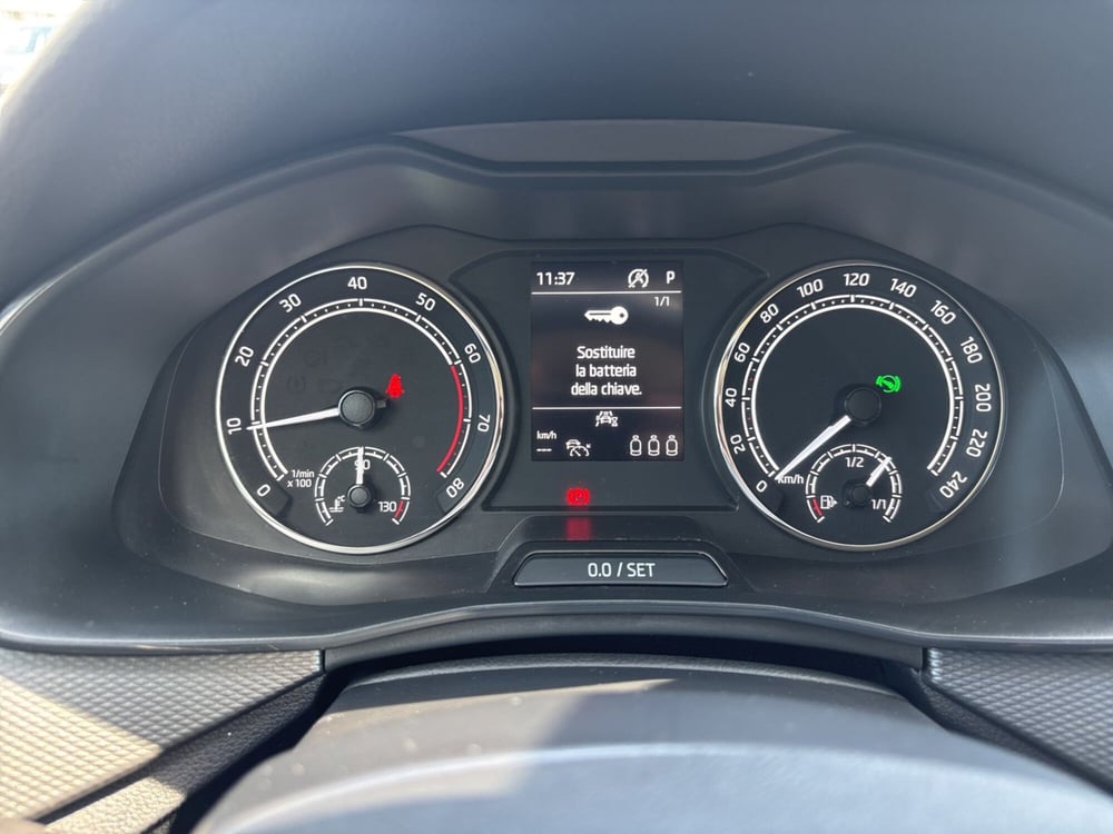 Skoda Kamiq usata a Modena (16)