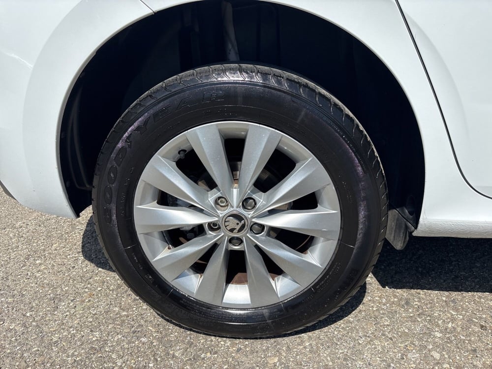 Skoda Kamiq usata a Modena (9)