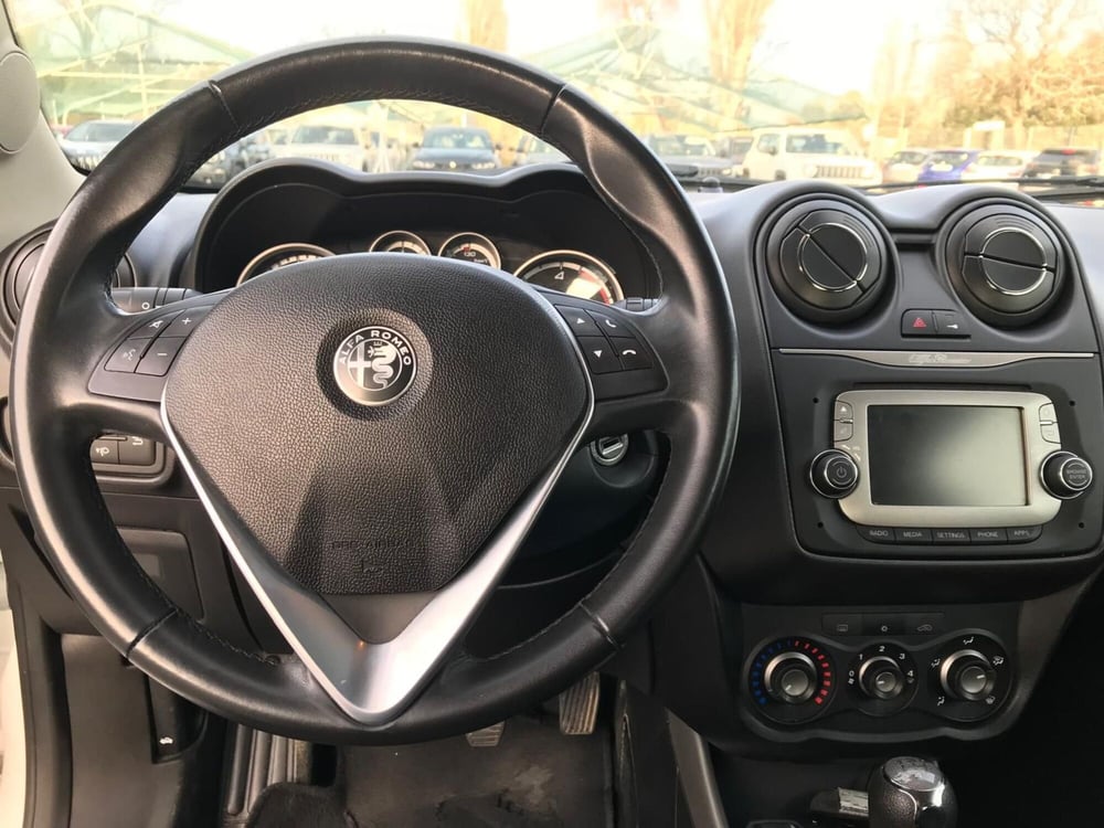 Alfa Romeo MiTo usata a Ancona (13)