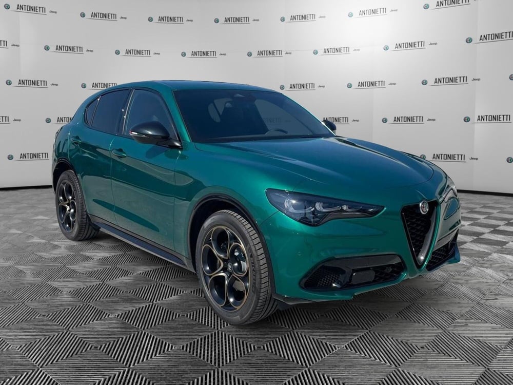 Alfa Romeo Stelvio nuova a Ancona (3)