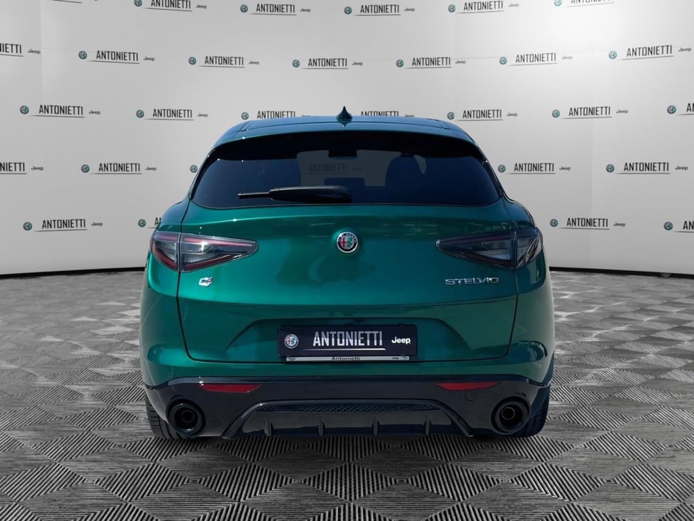 Alfa Romeo Stelvio nuova a Ancona (6)