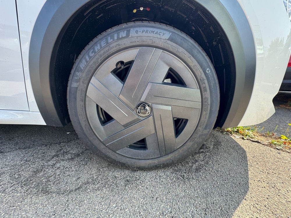 Lancia Ypsilon nuova a Frosinone (15)