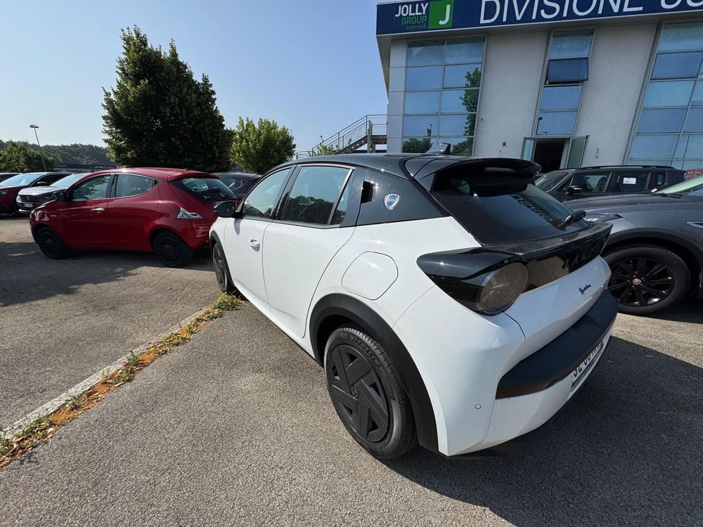 Lancia Ypsilon nuova a Frosinone (5)