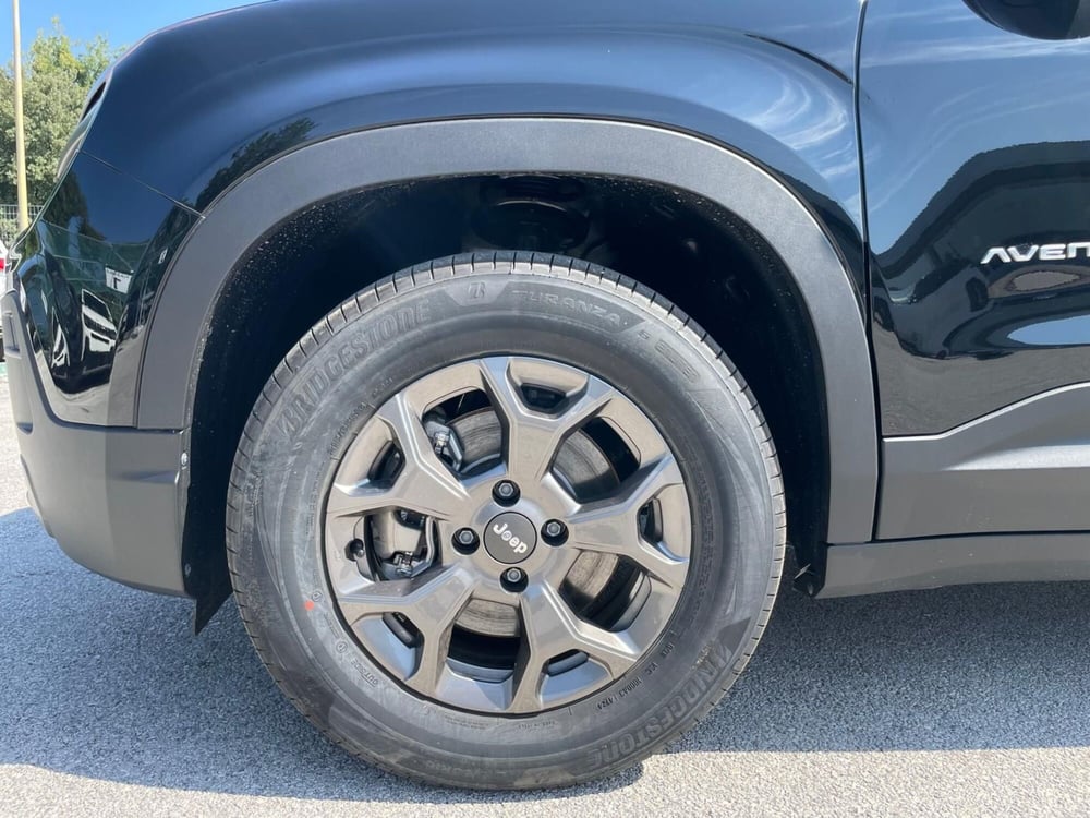 Jeep Avenger nuova a Ancona (9)