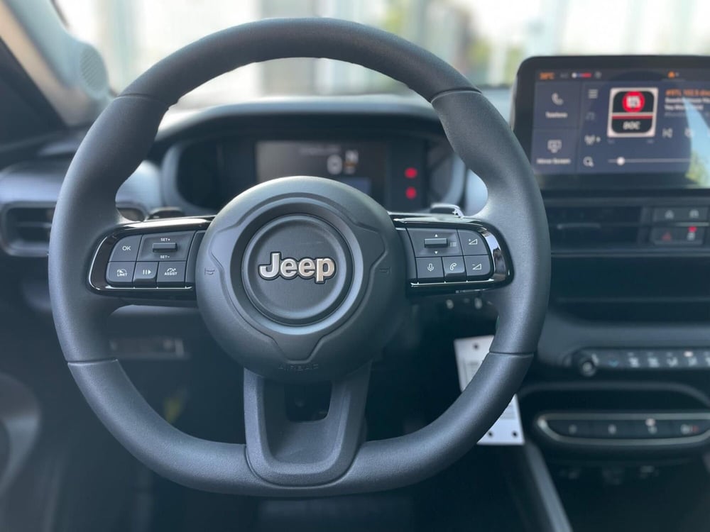 Jeep Avenger nuova a Ancona (12)