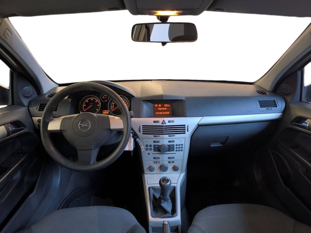 Opel Astra Station Wagon usata a Udine (9)